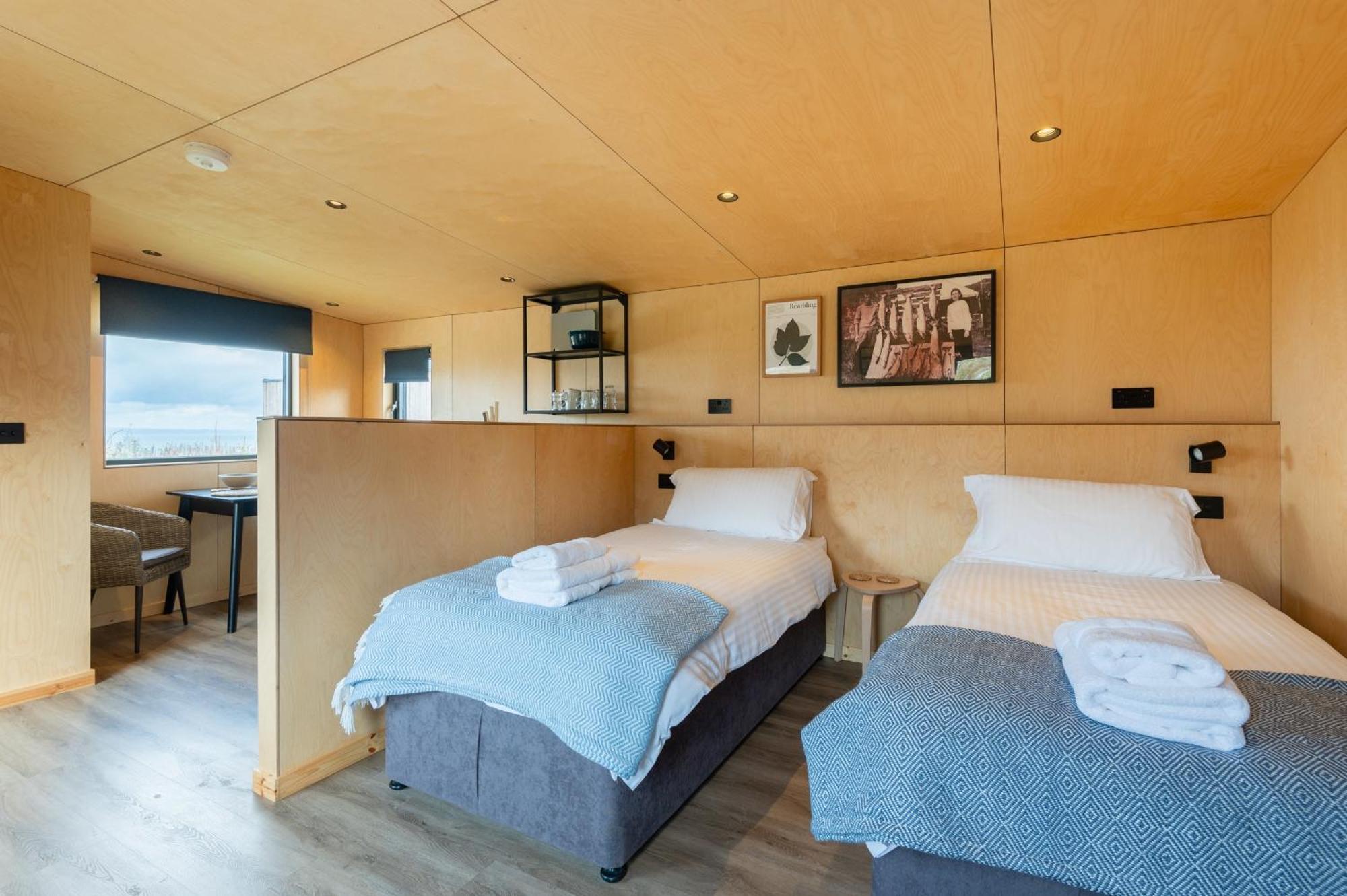 Rustic Cabins, Sea Views From Rewilded Farm With Highland Cows St Andrews Eksteriør billede