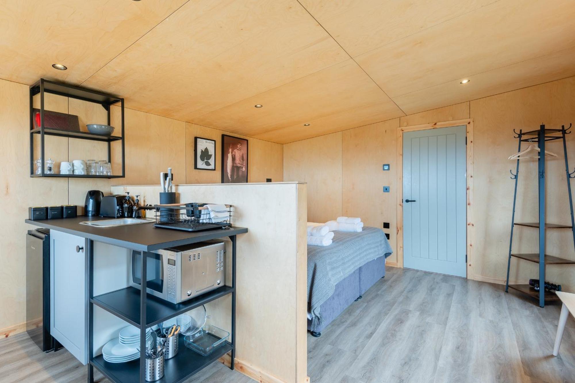 Rustic Cabins, Sea Views From Rewilded Farm With Highland Cows St Andrews Eksteriør billede